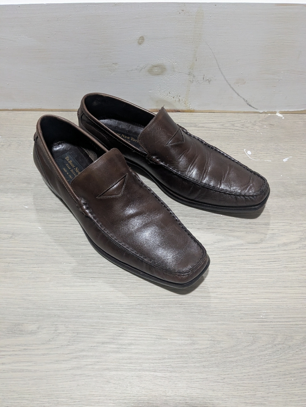 Men Shoe - Picture 4 of 4